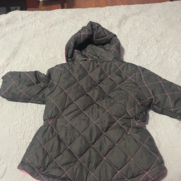 Donated to warming center 5 in 1 jacket for toddle w mittens - Picture 6 of 7